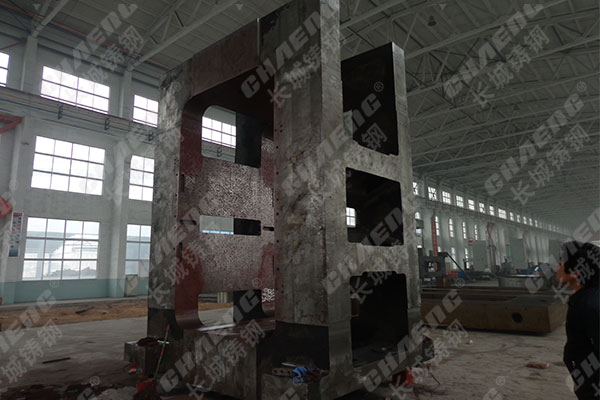 6件四柱牌坊從鑄鋼件加工廠成功發貨