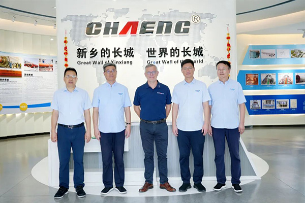 西馬克集團全球供應鏈執行副總裁EVP一行蒞臨長城集團考察調研